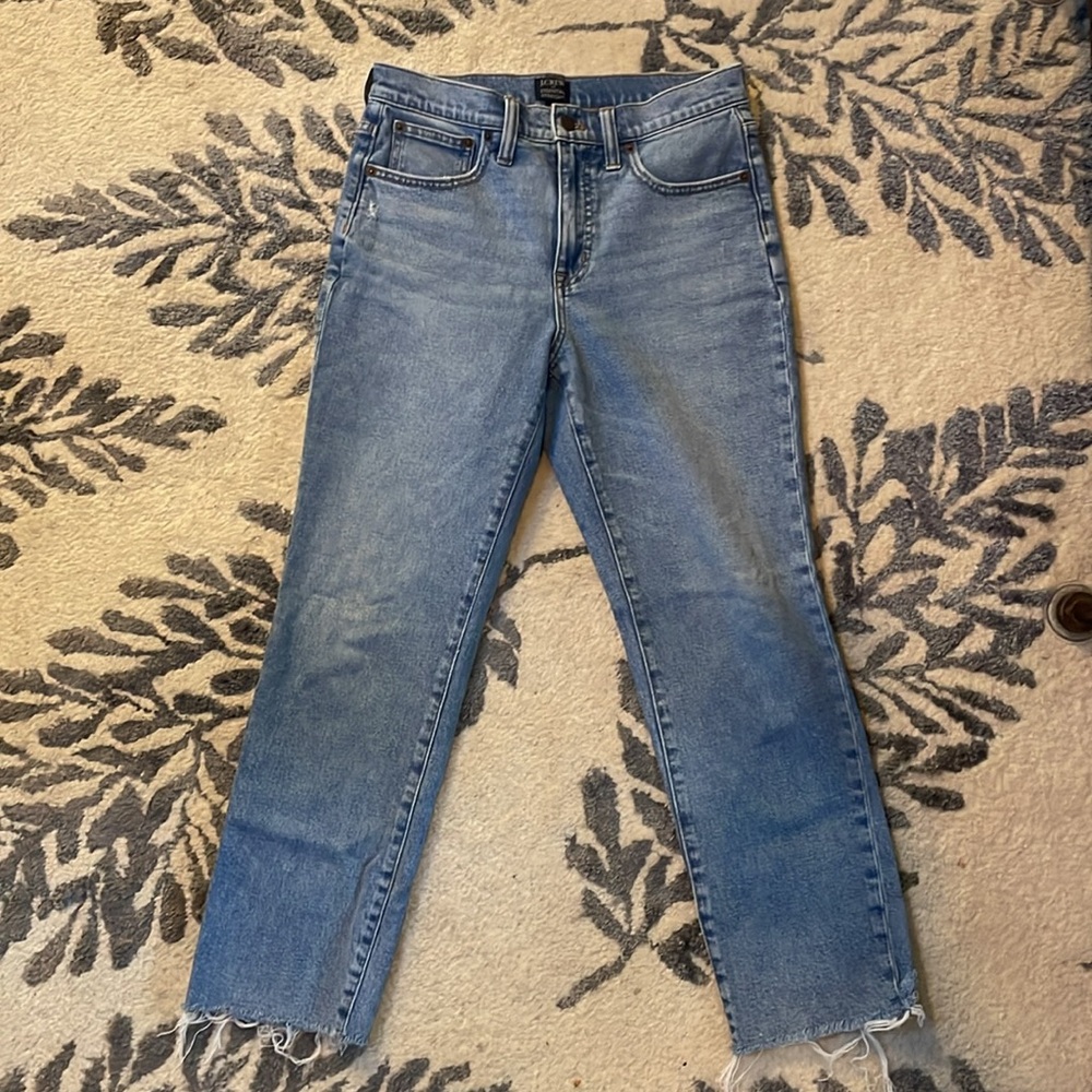 J Crew Essential Straight Jeans 27 X 26 or 27P